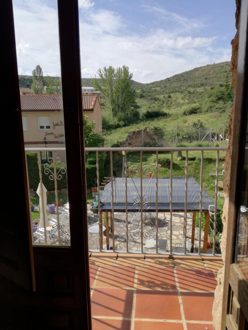 Hostal Del Tajo Peralejos de las Truchas Bagian luar foto